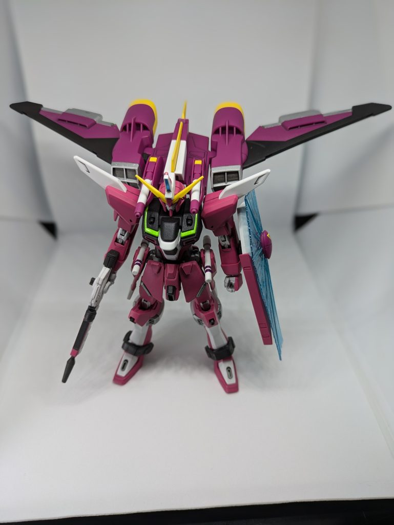 胸部のグリーンは蛍光グリーンにしてみました