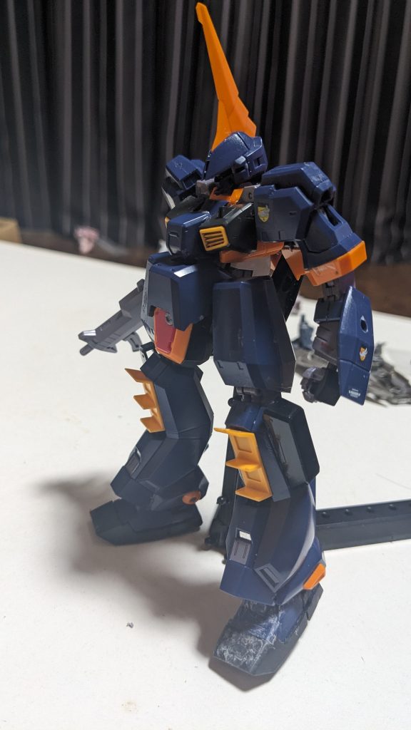 フェイスパーツわー外した場合量産機ってわかるのもまた一興 