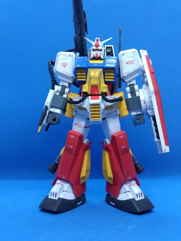 最初はMSVとして仕上げようかなと考えていたのですが、説明書のオマケマンガを読んだら狂四郎マークを貼らずにはいられず最後に貼って完成。よくやるのですが、つや消しの後に貼るとシールでもあまり目立たなくなりますね。作品自体はリアルタイムではないですが、友達の家とかで読んだのを思い出して何だか懐かしい気持ちになってます。あの頃作った奴に今リベンジしたいなぁと改めて思ったり。