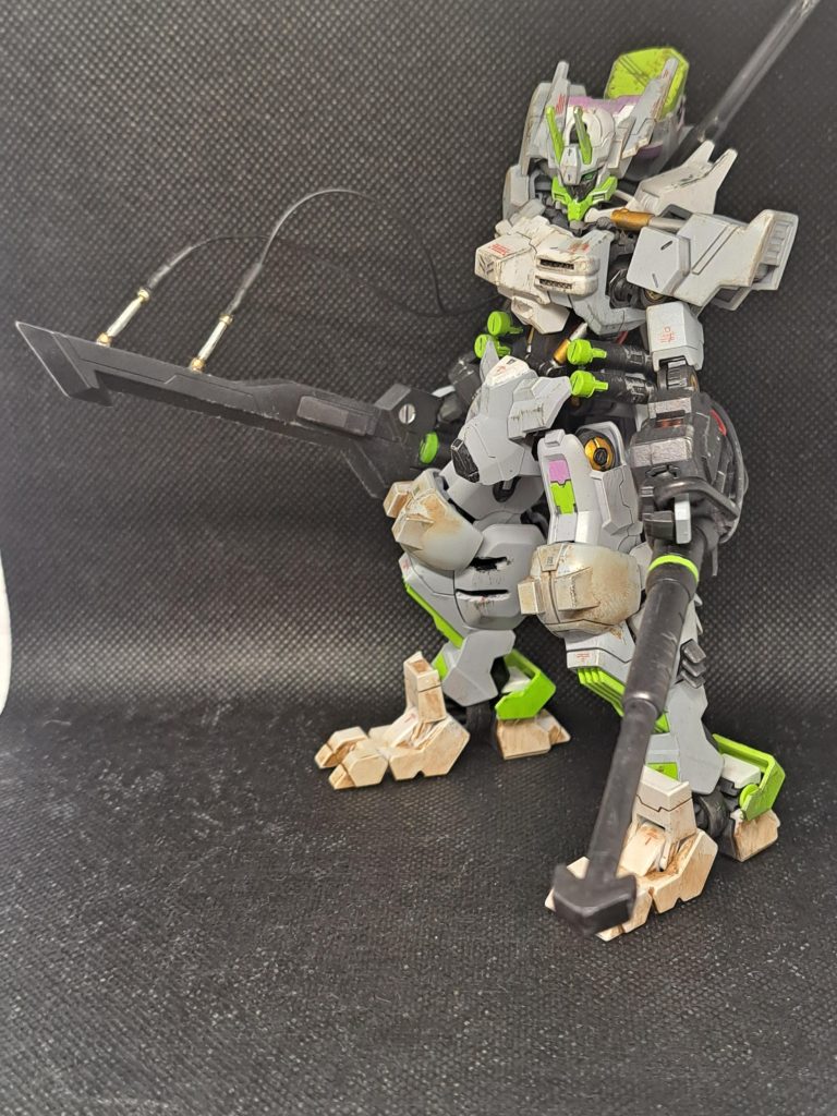 トンファーを片方無くしたので大砲に改造したのですが、後から見つかりました。