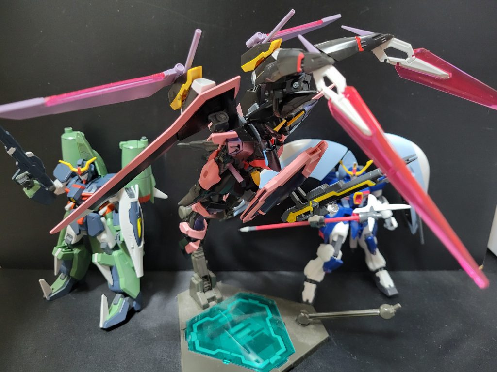 イモータルジャスティスの変形はシンプルなので、本作もMAになれますビームライフルのマウントは無改造で出来たのは良きですね