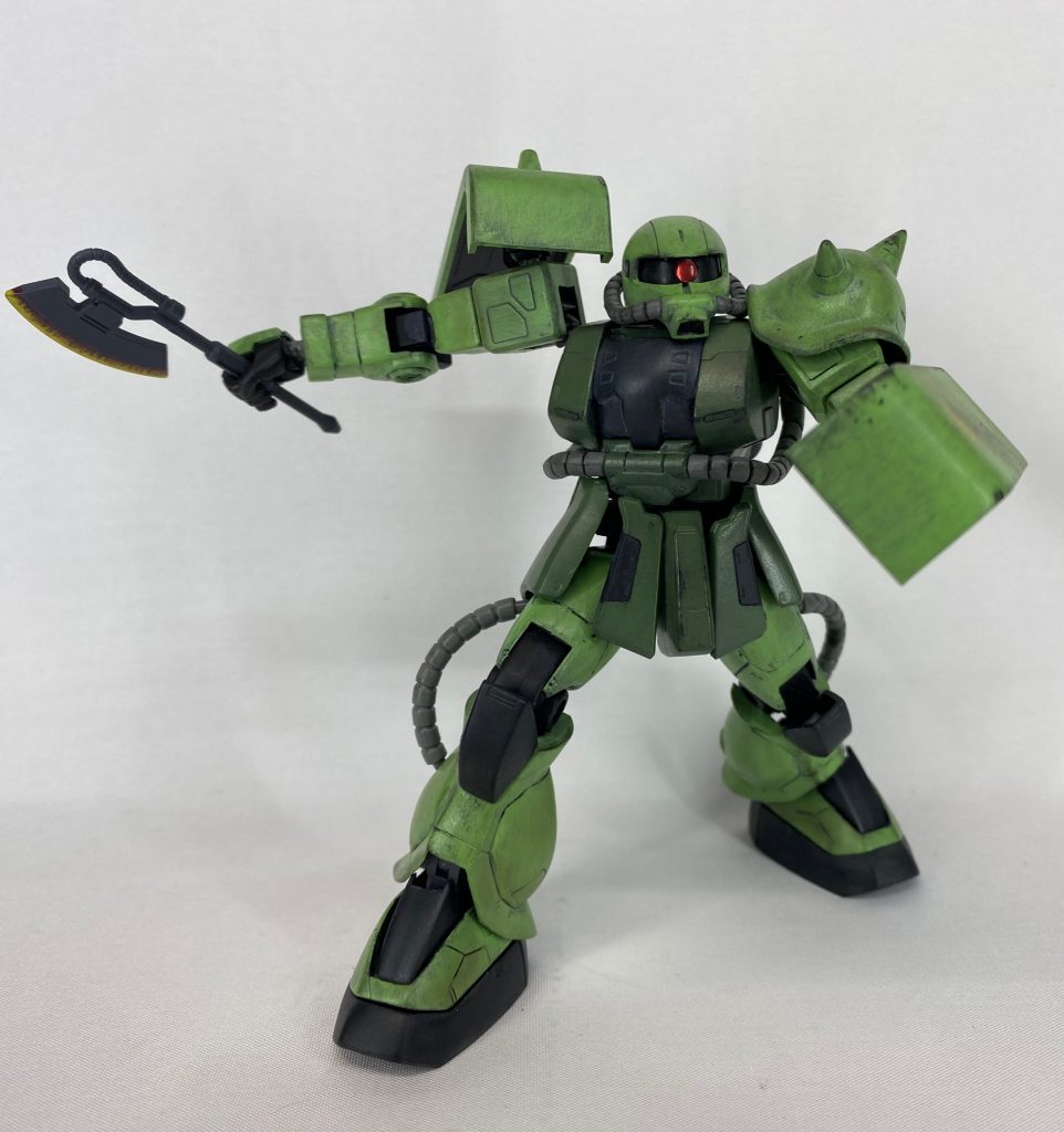 可動域が増えたので、ヒートホークでもいい感じ、いや本当に元キットの可動が酷いので、これでもかなーーり動くようになってます😅素組みした事がある方には是非見てもらいたいです笑