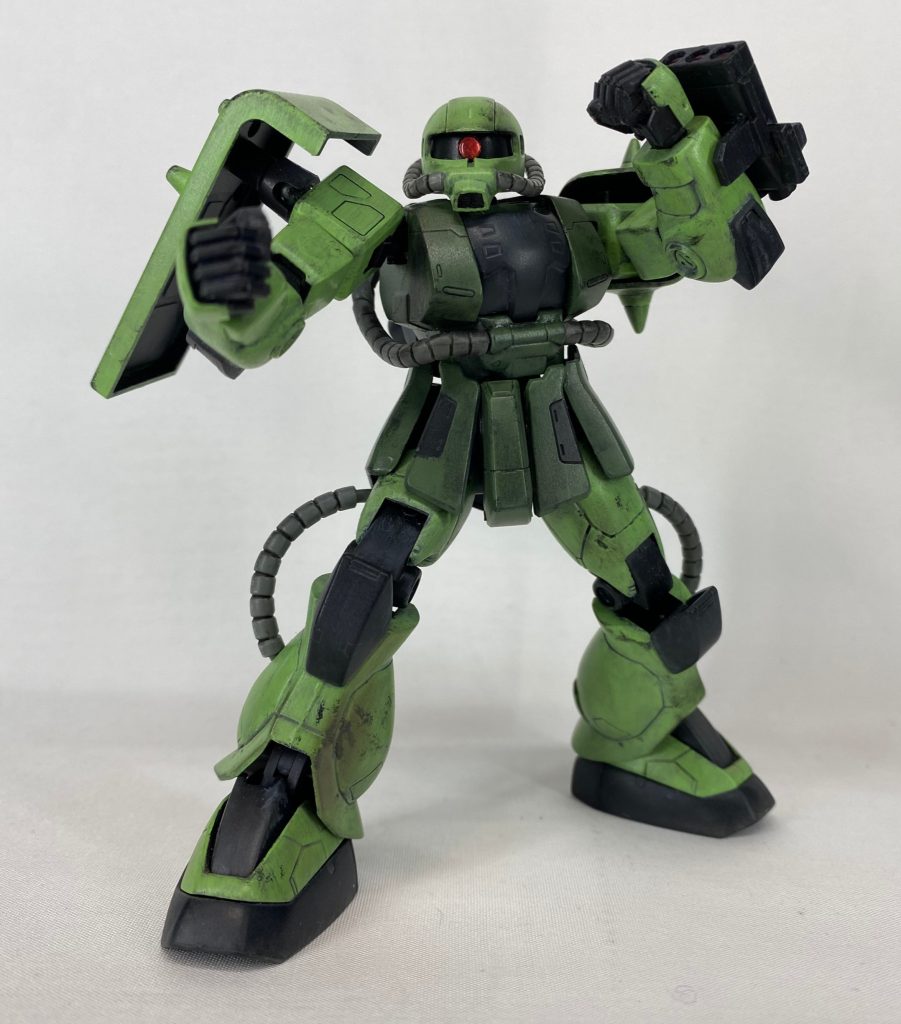 足も開き、捻りができるようになり、表情が増えました。