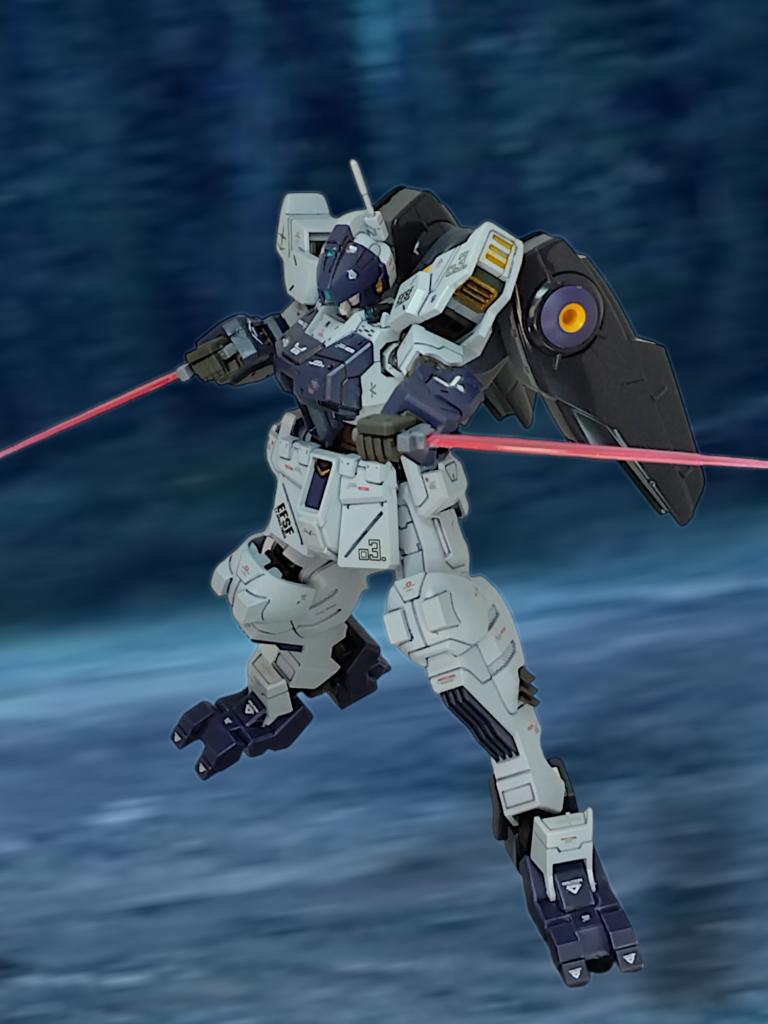 いろいろ迷って、もうひとつのバックパックを作っていたのですが、こっちは水星オプション。3ミリ穴があるのでいろいろ付けられるのが魅力腰はピクシーのビームダガ一を装着してます