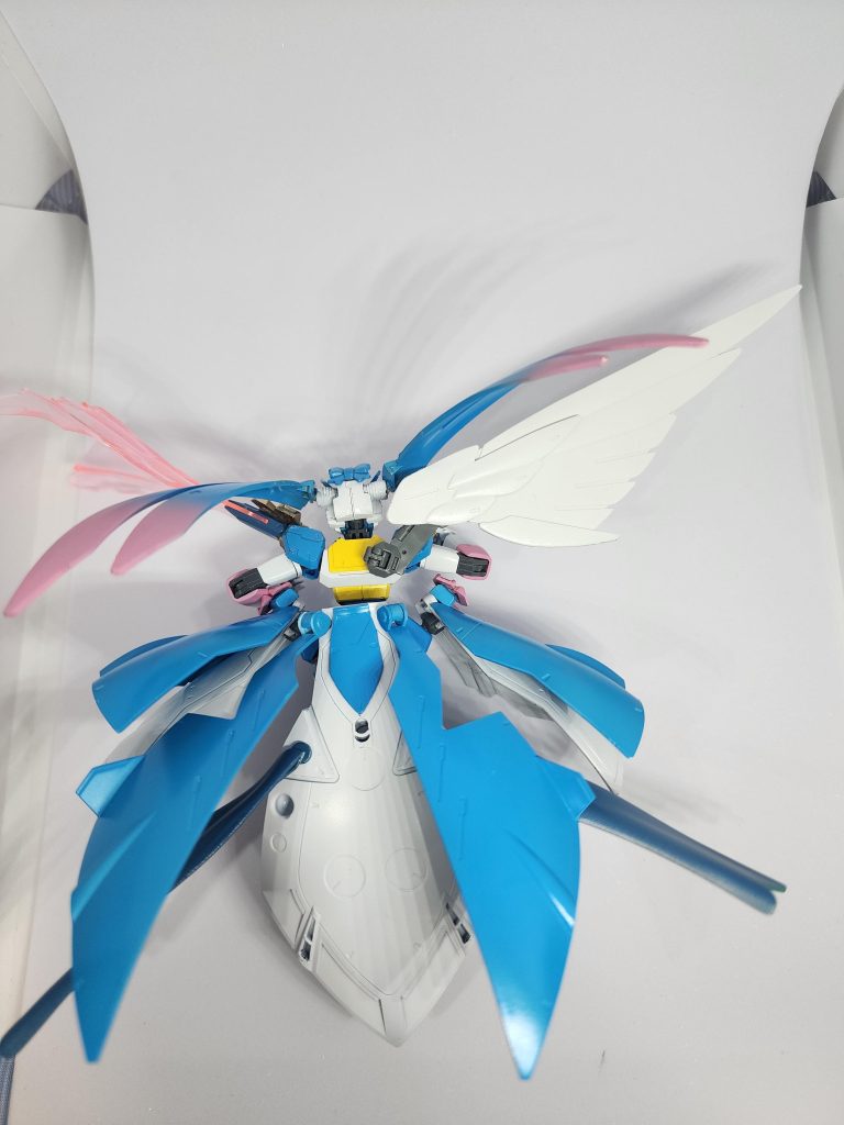 あちこち3ミリのピンバイスで穴あけて接続楽しくも計画性とセンスを問われますね…