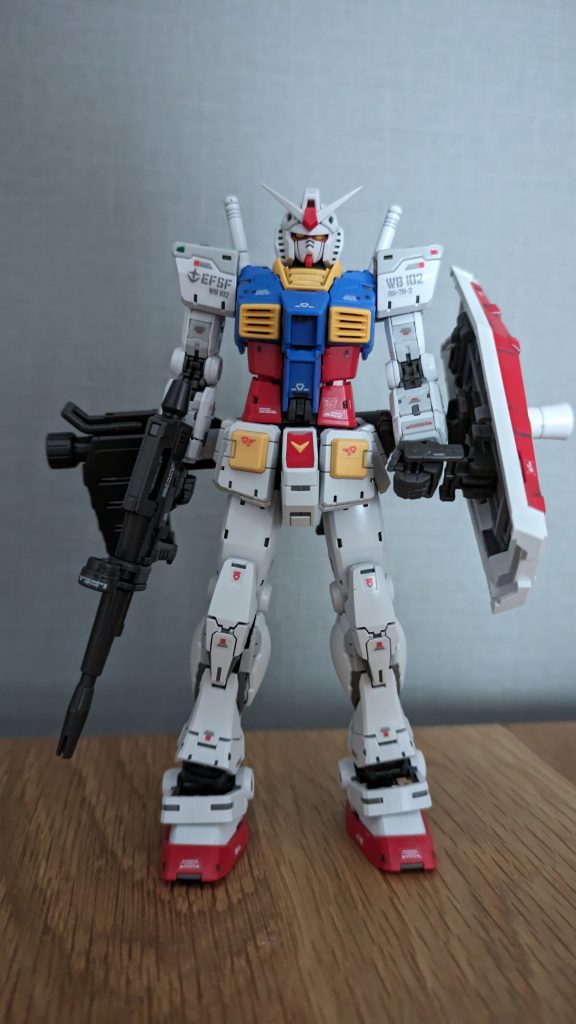 ヘッドパーツを作ってガンダムがイケメンだと認識しました(gundam-kao3)ディテールも細かくて、特に手を入れるところも無かった。