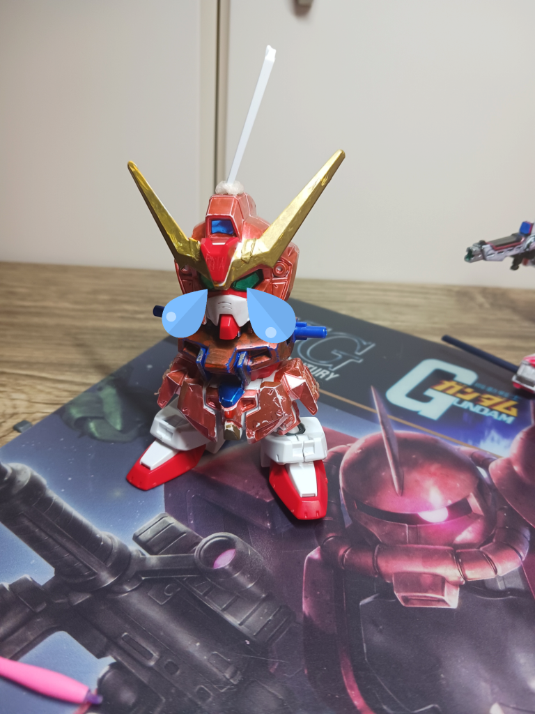 追記                                                                       ストライクの腕を使っているためストライクが泣いております。