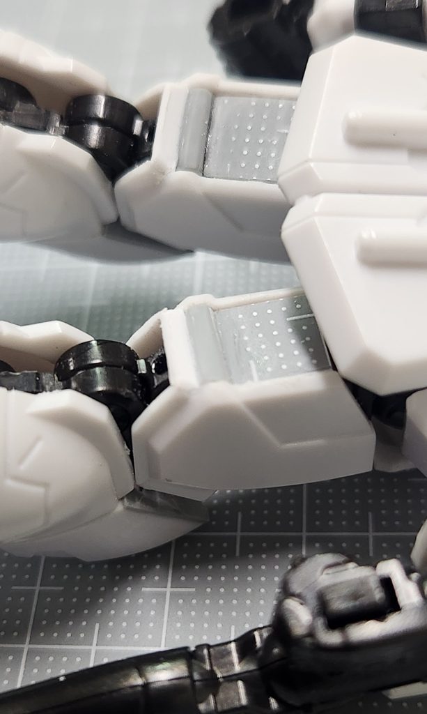 プラ板で塞ぎました