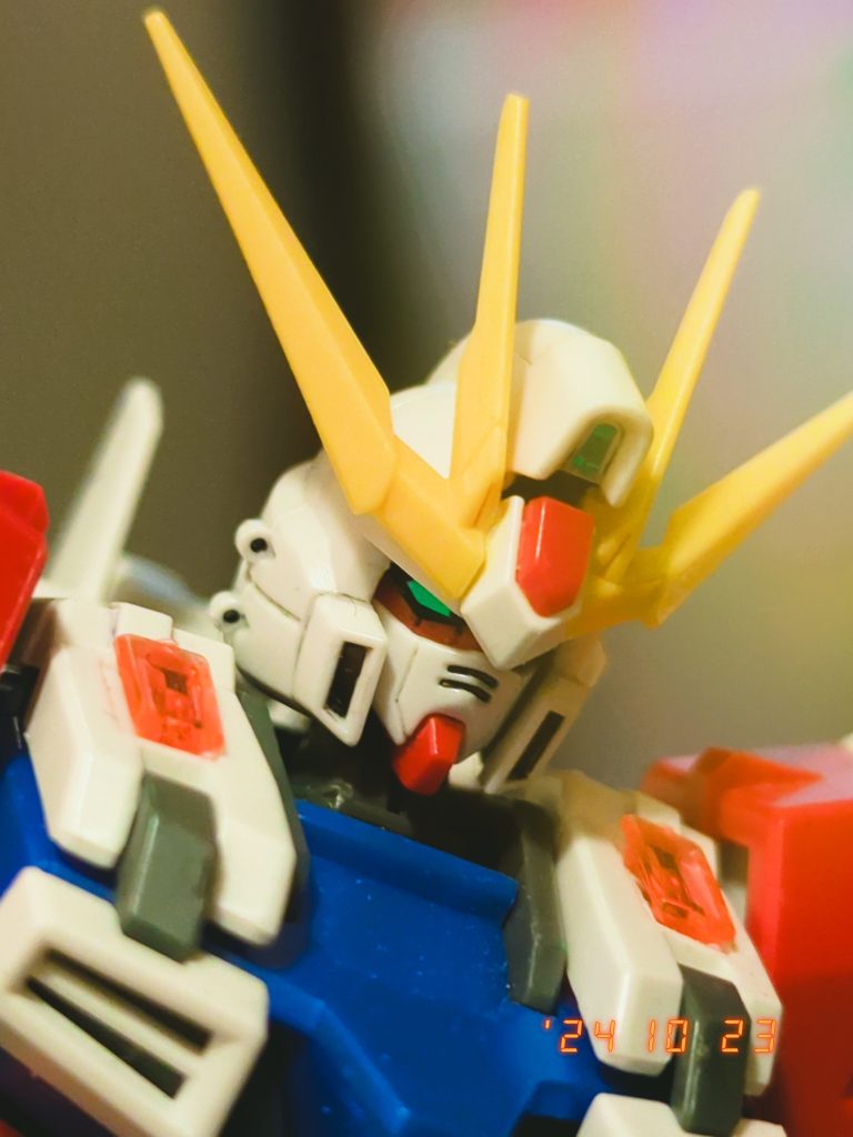 カメラアイシールは自作です。