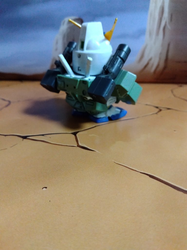 後ろ姿ジムキャノン2を参考に