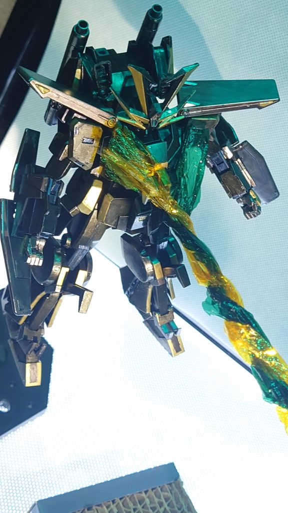 そしてダーク・ライガーグレアライトをイエローグリーンにしてみたけど他の色のほうが良かったかな?