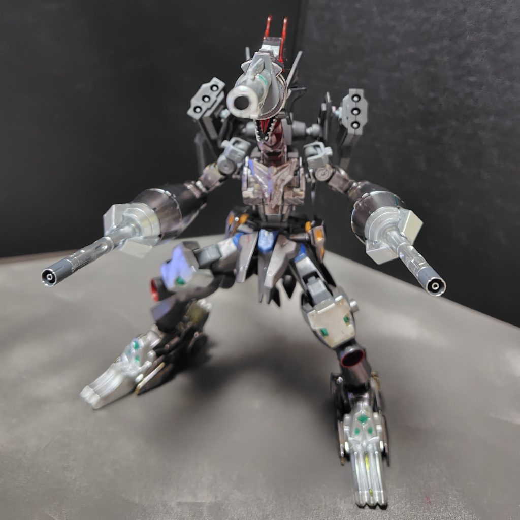 バックパックのも含めたら、5ヶ所からの砲撃が行われます。