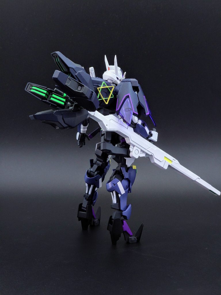 紫咲シオン専用機【ガンダムヴィオラ】–3枚目/制作者：LEN