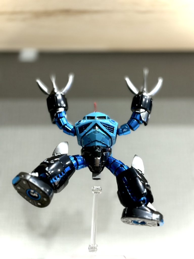 友人宅到着後、友人撮影。いろいろ動かして遊んでくれた様です(笑)