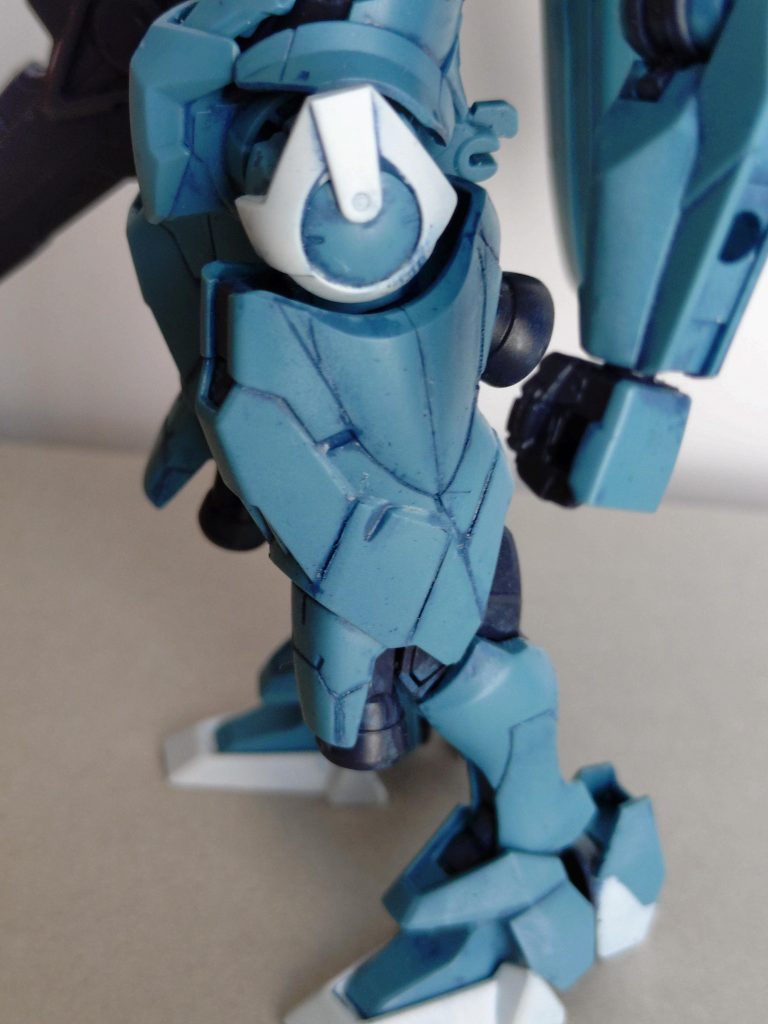 脚のモールド増やしたであります。ヘタだけど彫るの夢中になるであります。