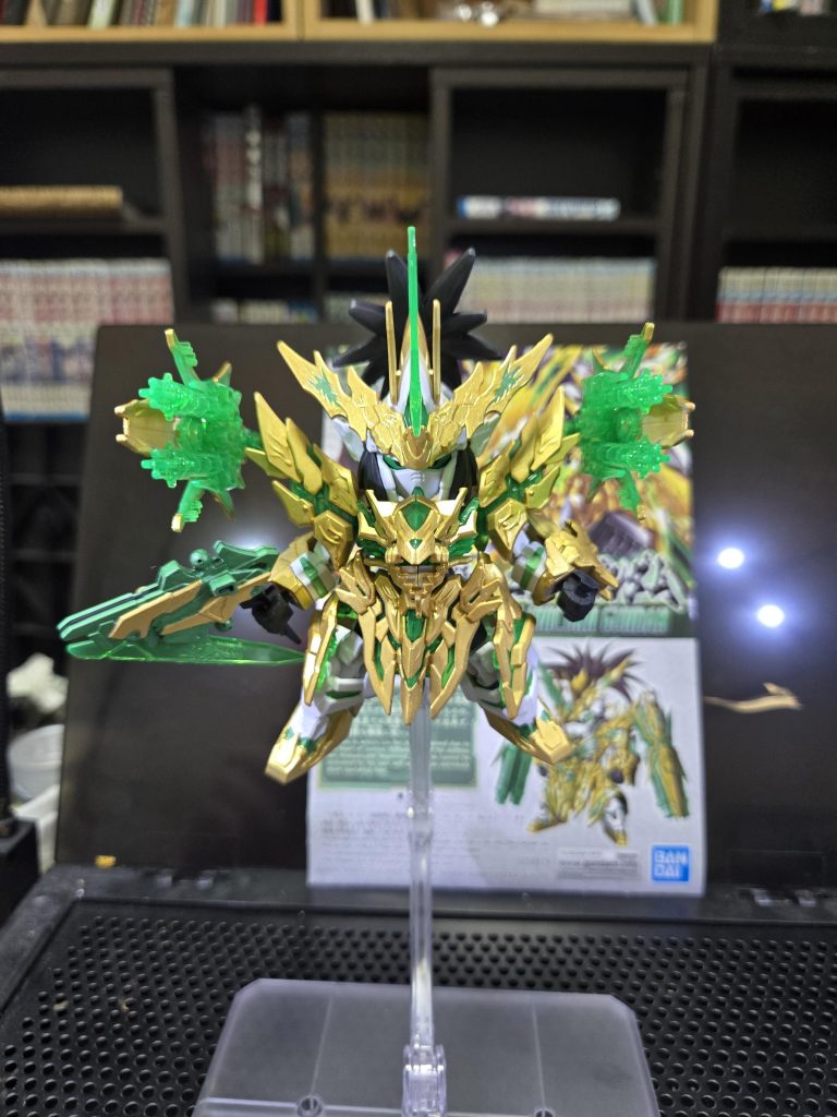 見た目は煌びやかになってますし、姿もカッコいいんですが 塗りに関しては結構シンプルな塗りだったと思います