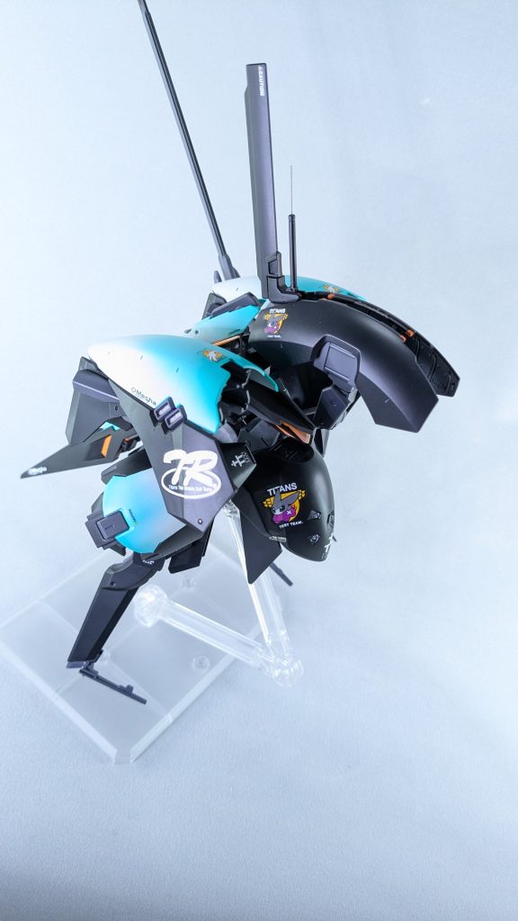 一部メタルパーツなどを仕込み、簡単にディテールアップ