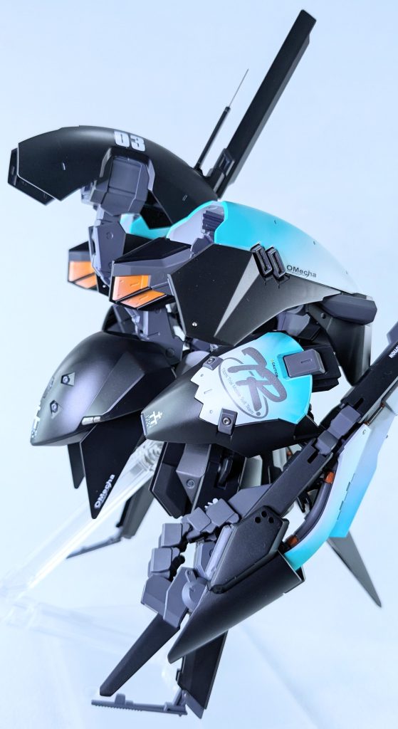 プレミアムバンダイのAOZデカールDXを使用しています 