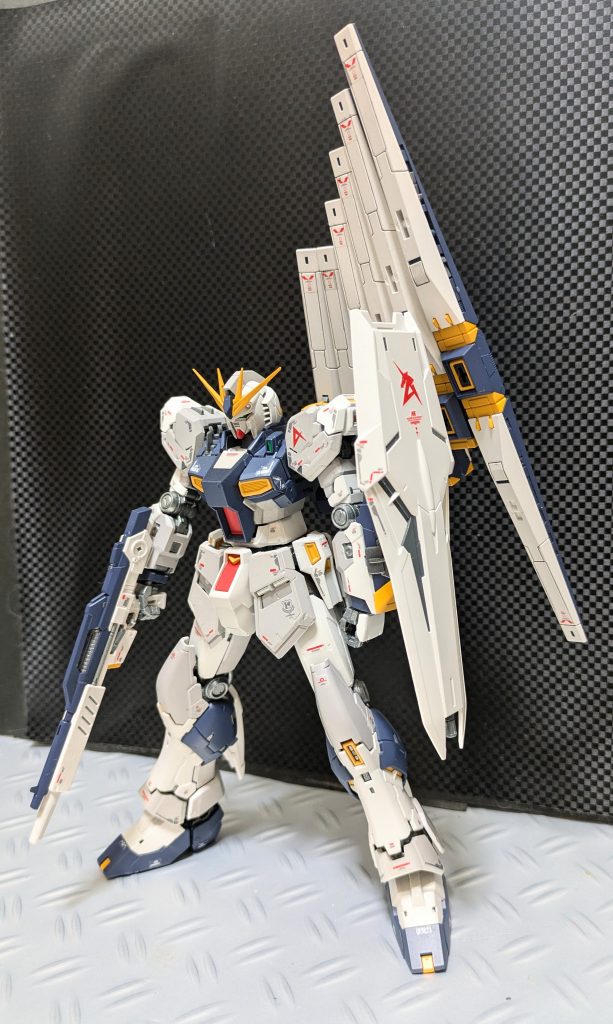 νガンダム–3枚目/制作者：@Ymarl1