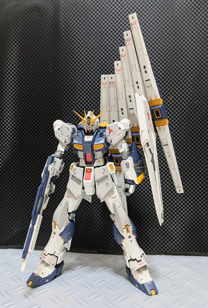 νガンダム–2枚目/制作者：@Ymarl1