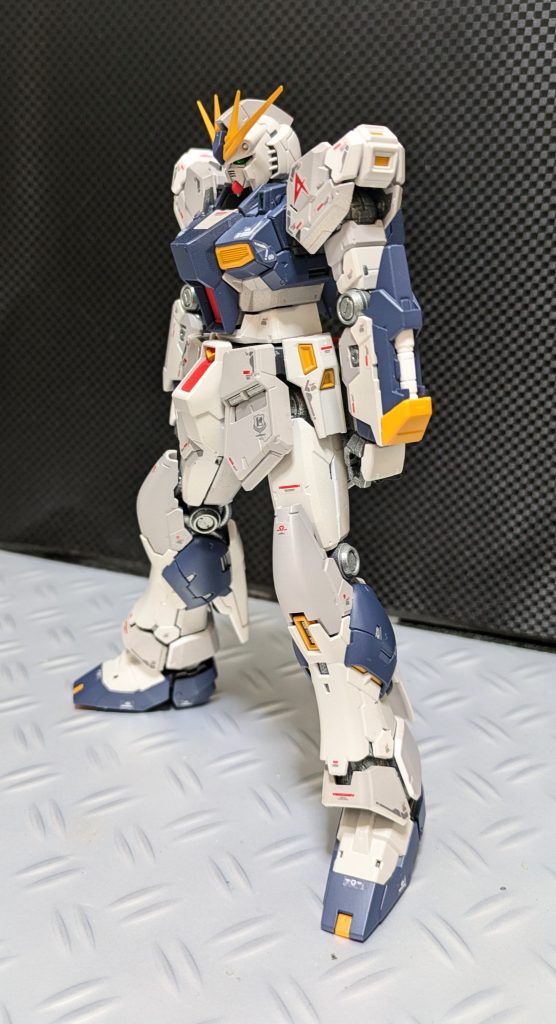 νガンダム–3枚目/制作者：@Ymarl1