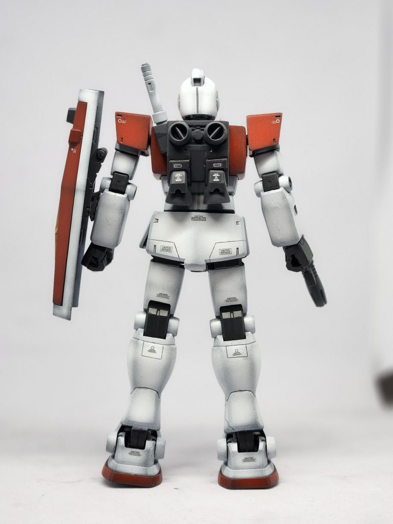 後ろ。バックパックのバーニアが無いなどトラブルに見舞われましたが、なんとか寄せ集めのジャンクから拝借し完成させました💦