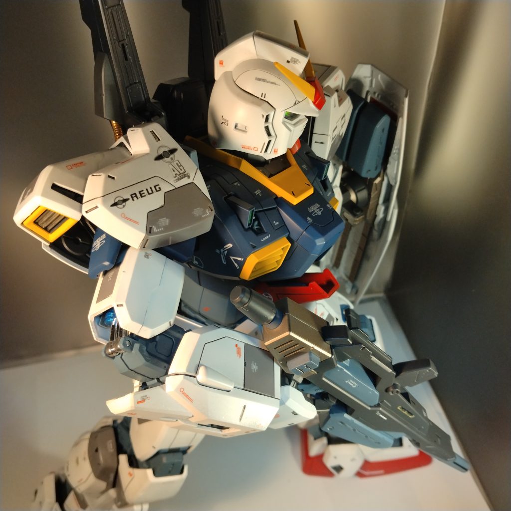 画像だと分かりにくいですが!結構スジ彫り頑張ってます!(笑)それと画像だと目立たないけど!デカールも頑張ってます!(笑)