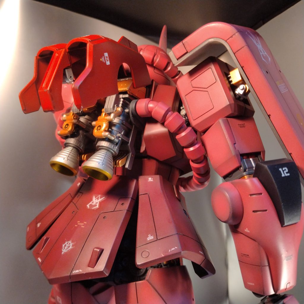 シャアザクは何回も作ってきましたが！毎回ですが色の調色はちょっと変えたりと工夫してます！まぁやってる本人にしか分からないかもですが！（笑）