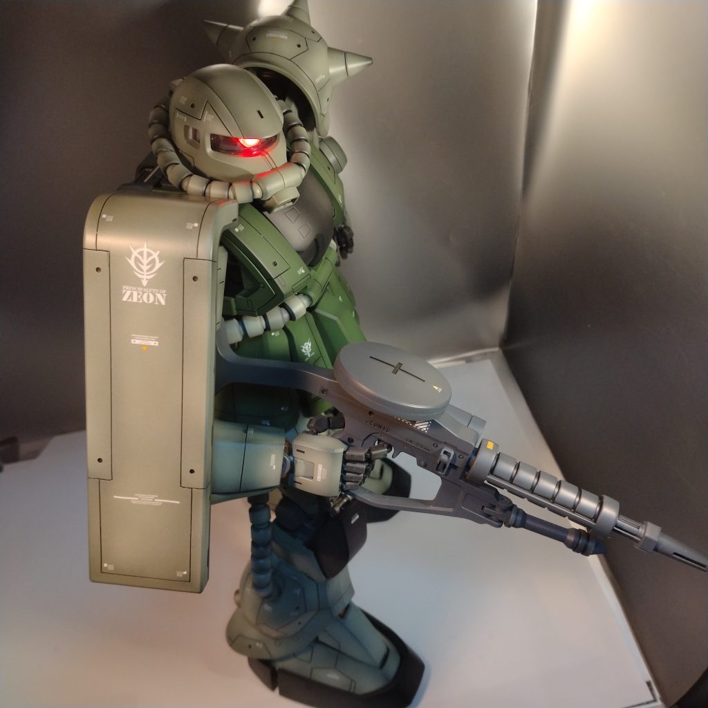 モノアイ光ると全然雰囲気でますね！（笑） 