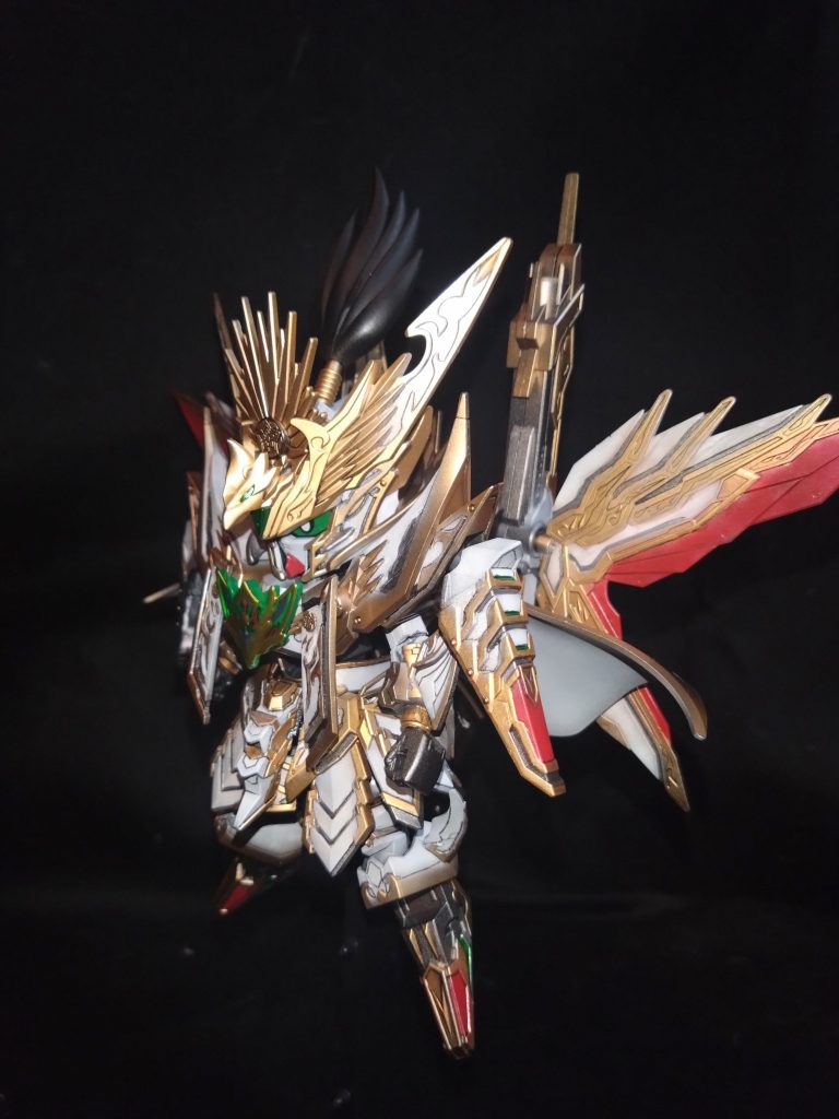 胴体の腹回りと股関節、腕周りを延長させる改造を施したらSDらしからぬフォルムになりました😁