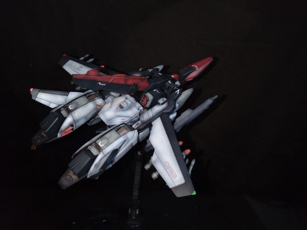 MSの形態で適当に貼ったデカールも可変させても違和感なく見れたので良かったです😁