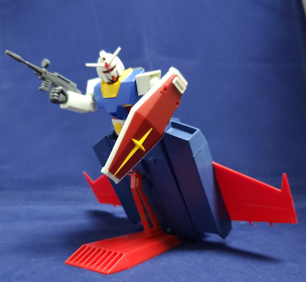 ガンダム(MA)、問題なく装着出来ました。というかフンドシ部分の切り欠き等のサイズもほとんど差異が無くまさにシンデレラフィット。