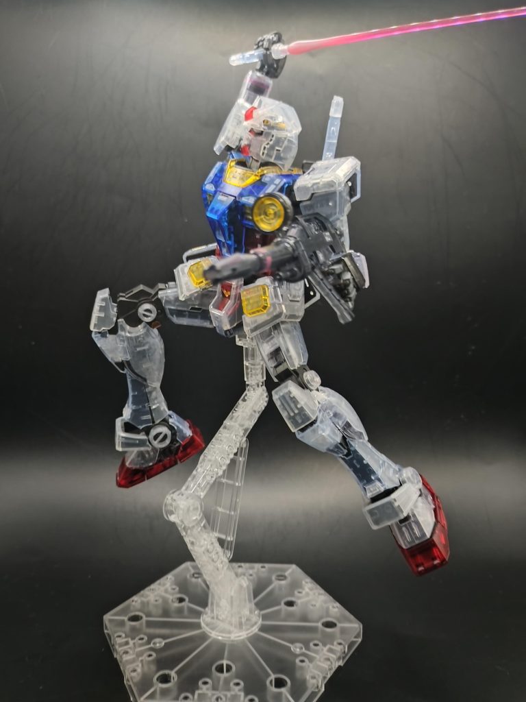 アクションポーズ