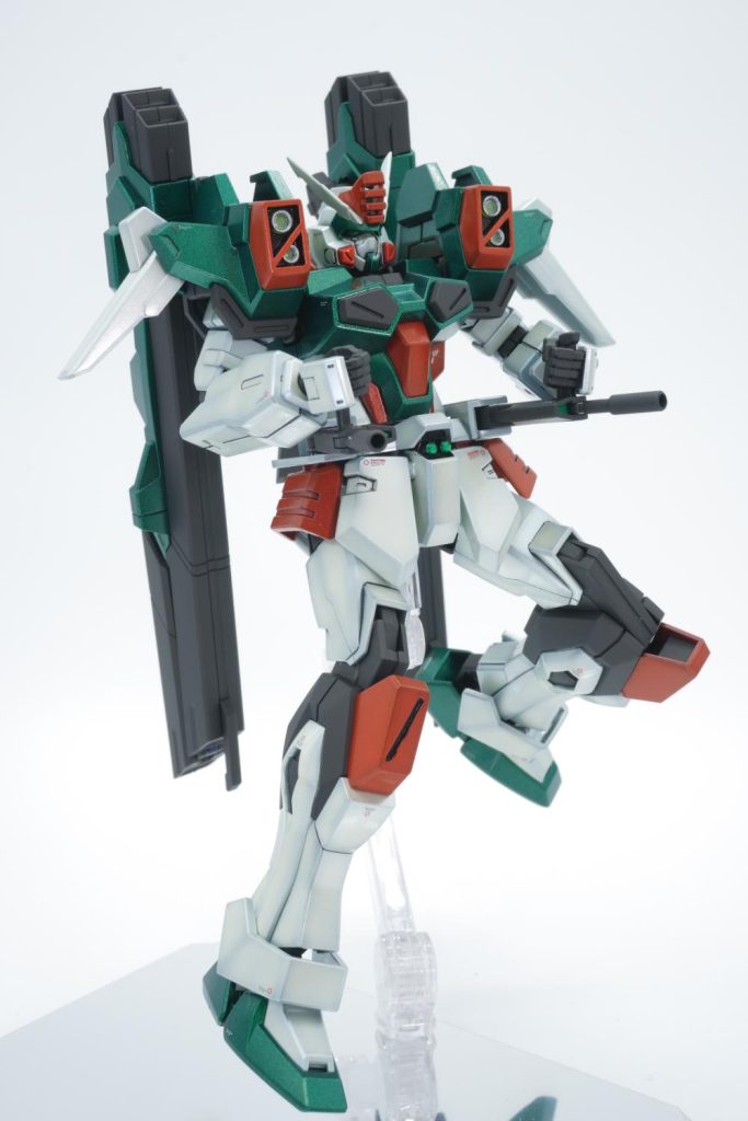 キットでは武装が腰か背中にあるものしかなかったので、ライフル系が欲しかったです。