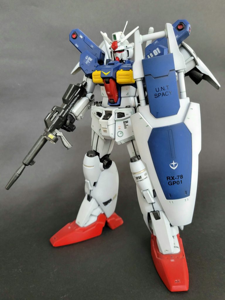 スタイルをいじろうとしましたが、キットのスタイルが良いので(時間も技術もないので)、そのまま製作。まさに素組。