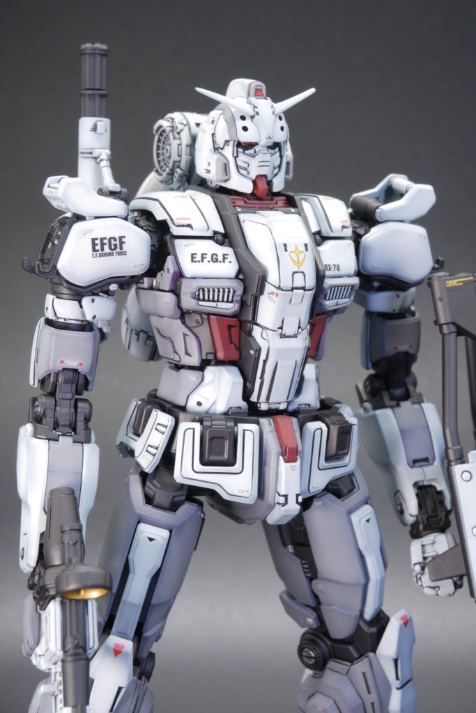 デカールは付属のだとつや消しにしても浮き上がって目立つので、汎用の水転写デカールでごまかしています。水転写デカールが出て欲しいところです。