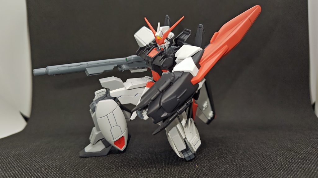 劇中のシーン、「すまん、待たせた!」のところを。見栄え重視で頭と右腕はそのままです。