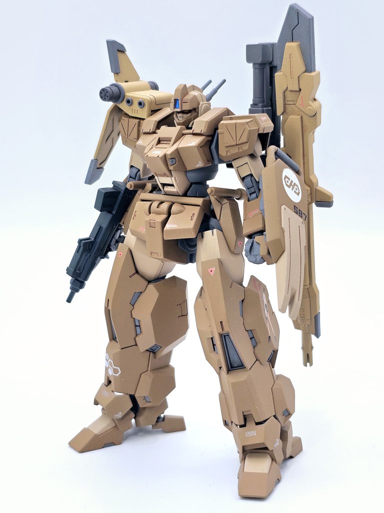 フル装備状態。メインの武装はオプションセットのランチャーストライカーを拝借