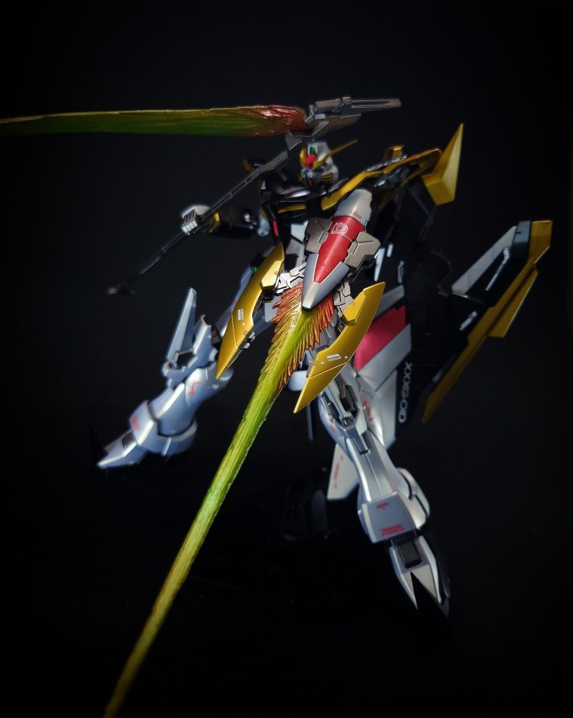 劇場作品『新機動戦記ガンダムW Endless Waltz 特別篇』公開時に、OVAでカトキハジメによってリファインされたEW版ガンダムデスサイズヘルから逆算して、テレビ版デスサイズをリファインした機体。大河原デザインのテレビ版に対し、初期はカトキ本人のイニシャルを取って「Ver.Ka.」、もしくは「アーリータイプ」とも呼ばれていたが、漫画『新機動戦記ガンダムW Endless Waltz 敗者たちの栄光(敗栄)』で当デザインの機体が登場することなどをきっかけとして、EW版と呼称されるようになった。