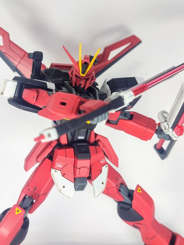 エクスカリバー レーザー対艦刀二刀流でシンメトリーなかなり好きなデザインです!ビームエフェクトも装着してかなり雰囲気出てます。