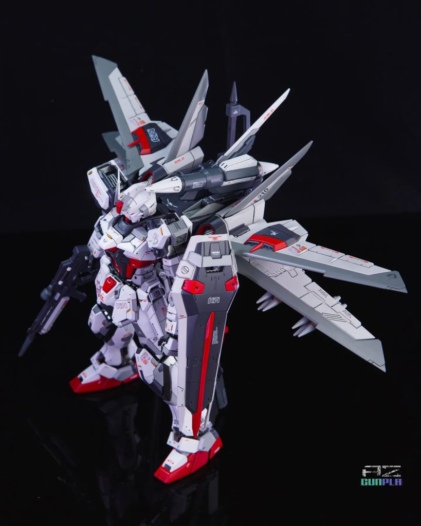 Strike Ootori–2枚目/制作者：@azrirdzl