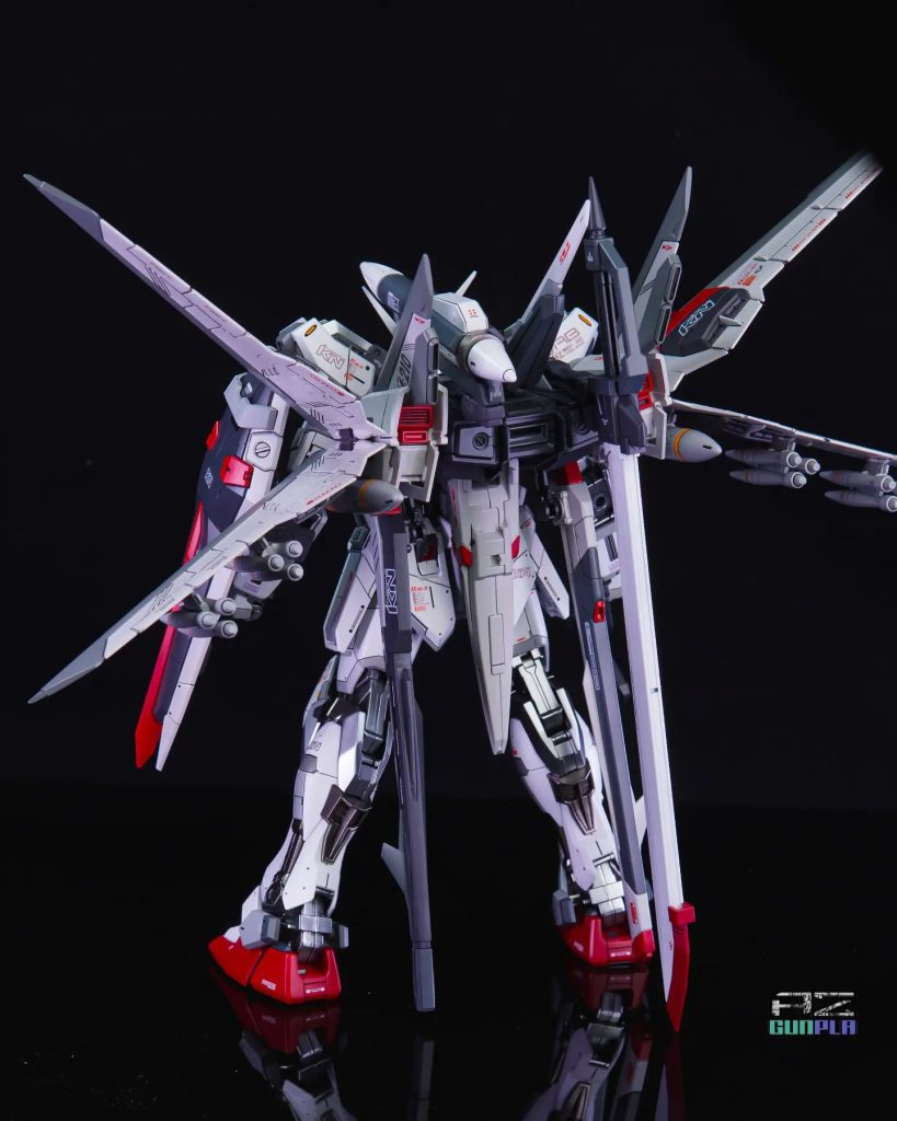 Strike Ootori–3枚目/制作者：@azrirdzl