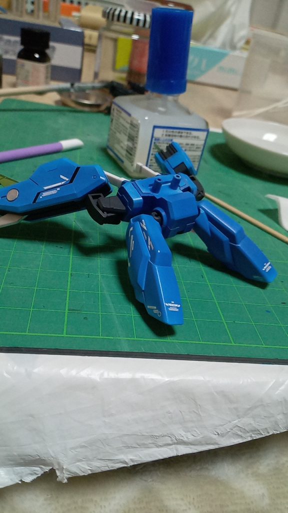 地味に本体よりもバックパックのがデカール多い…次に作る時はバランスももう少し考えて貼っていきたいですね