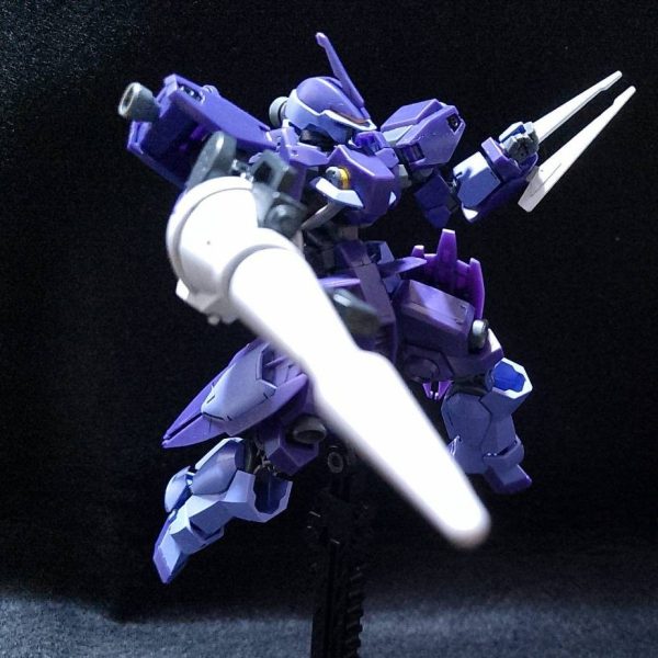 HGシュヴァルベグレイズ(ガエリオ機)