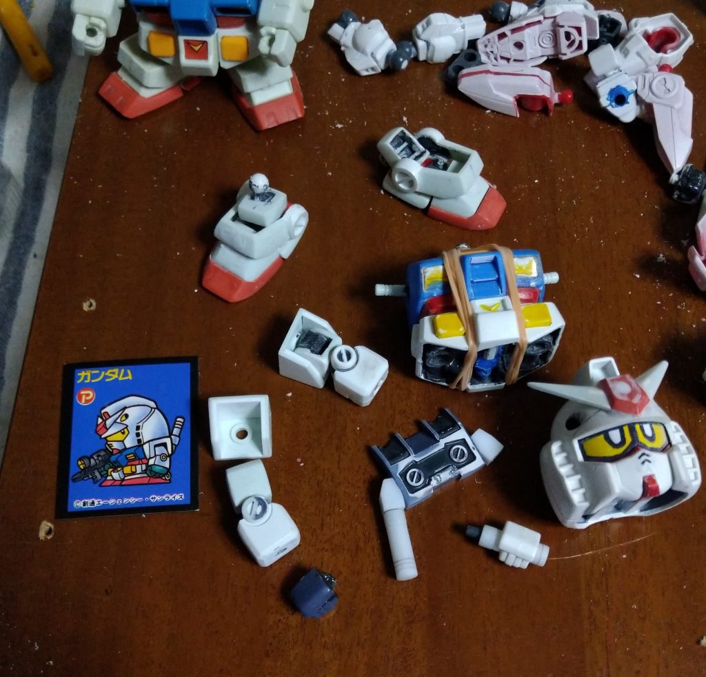 GUNSTA投稿し過ぎでしたので反動でガンダム加工だいぶ進み、足の変更とかで悩みながら童心に還ってイメージしました。休日が吹っ飛びましたが。。。 廃人