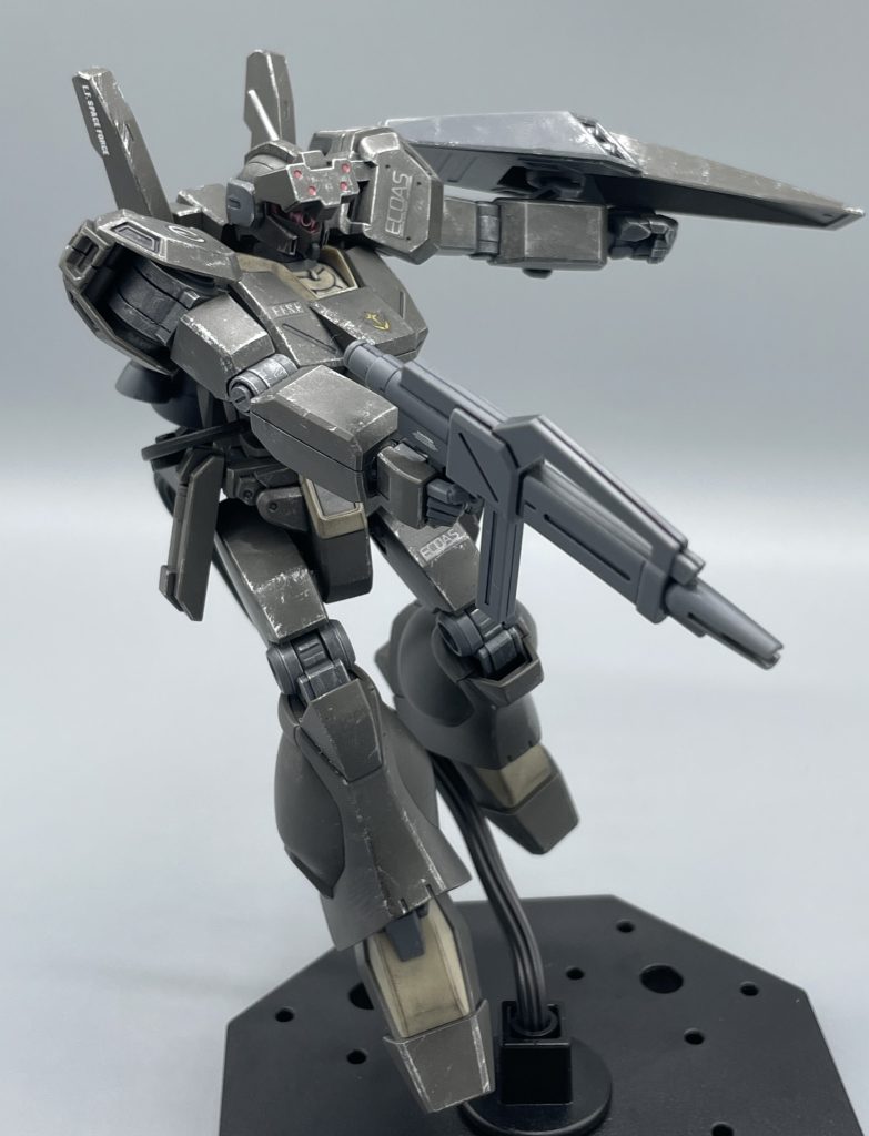 地球連邦宇宙軍特殊作戦群 ECOAS マンハンター(人狩り)部隊と言う悪名を背負った特殊部隊。正規軍では対応できない特殊任務を遂行する「影の部隊」です。ECOASとは…E :Earth(地球)CO:COlony(コロニー)AS:ASteroid(小惑星)の頭文字をとったもので、「作戦・場所を問わず」の意味を持っているそうです。 厨二に全振りしたカッチョイイ設定が、ロマン大盛りでたまりませんね(>_<)♪♪