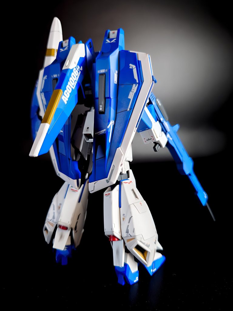 バックショット肉眼で見るとブルーの部分はもっとはっきり濃淡がわかるのだけど…なんかぽやっとしてますねぇ…