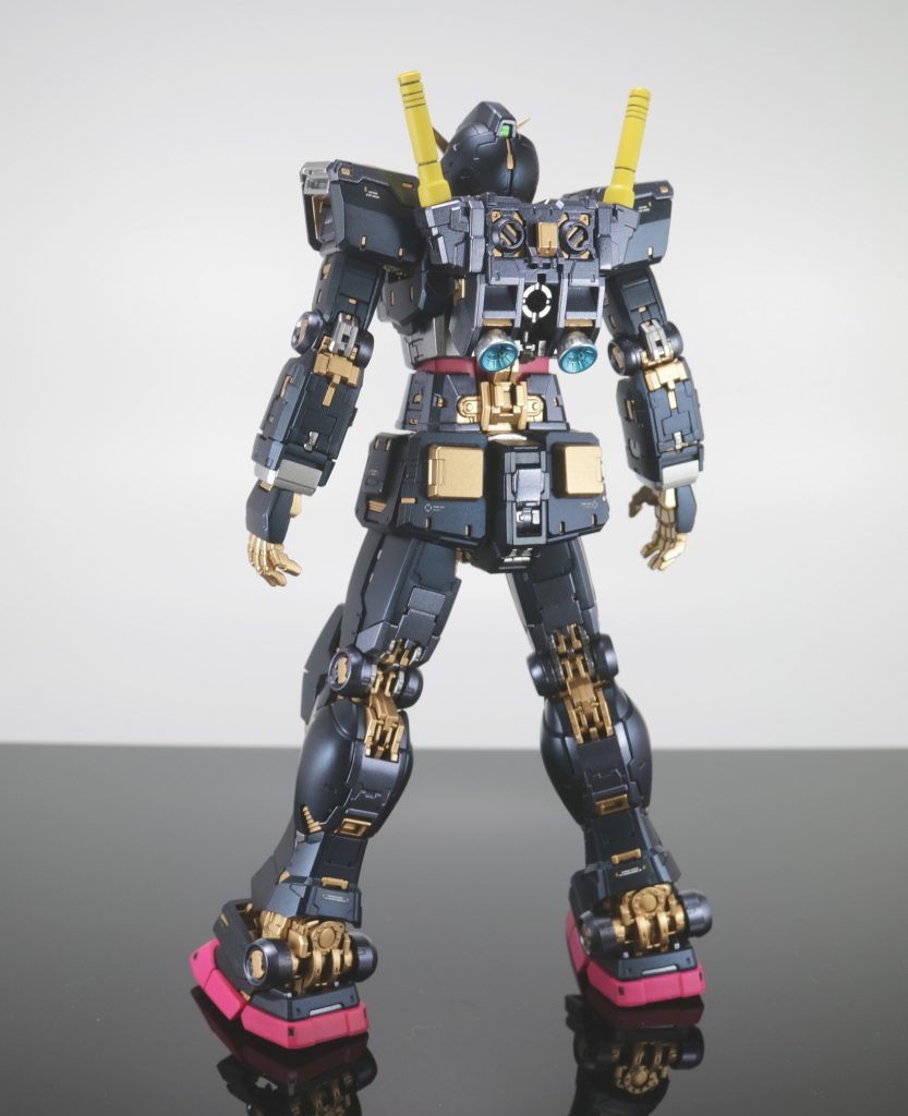 RG RX-78-2 ガンダム 2.0–3枚目/制作者：ちりぼう