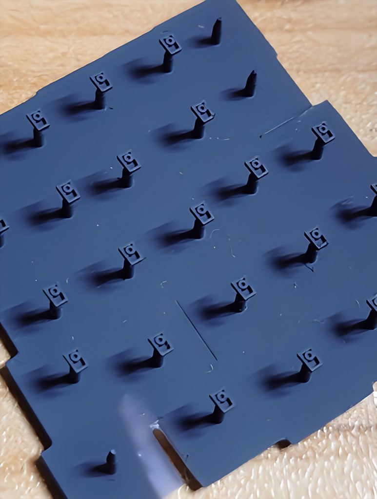 変更点③【スラスターっぽく見えるところ】 なんじゃ?それ??😁画像は塗装後に撮ったものなんだけど…どこにくっついてたかわかりますかね??