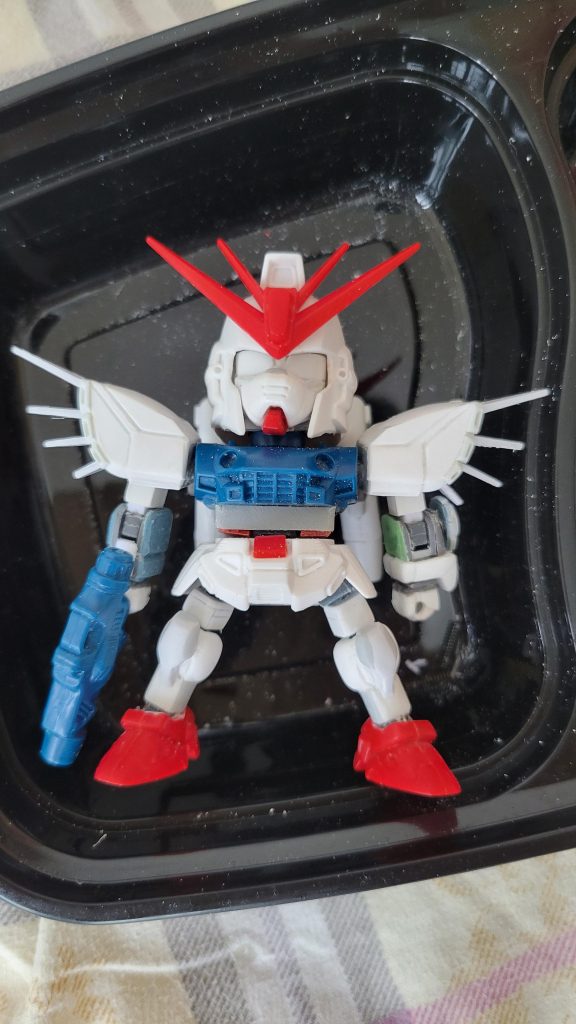 装甲が短すぎることが分かったので作り直し、切断改造を検討しました。